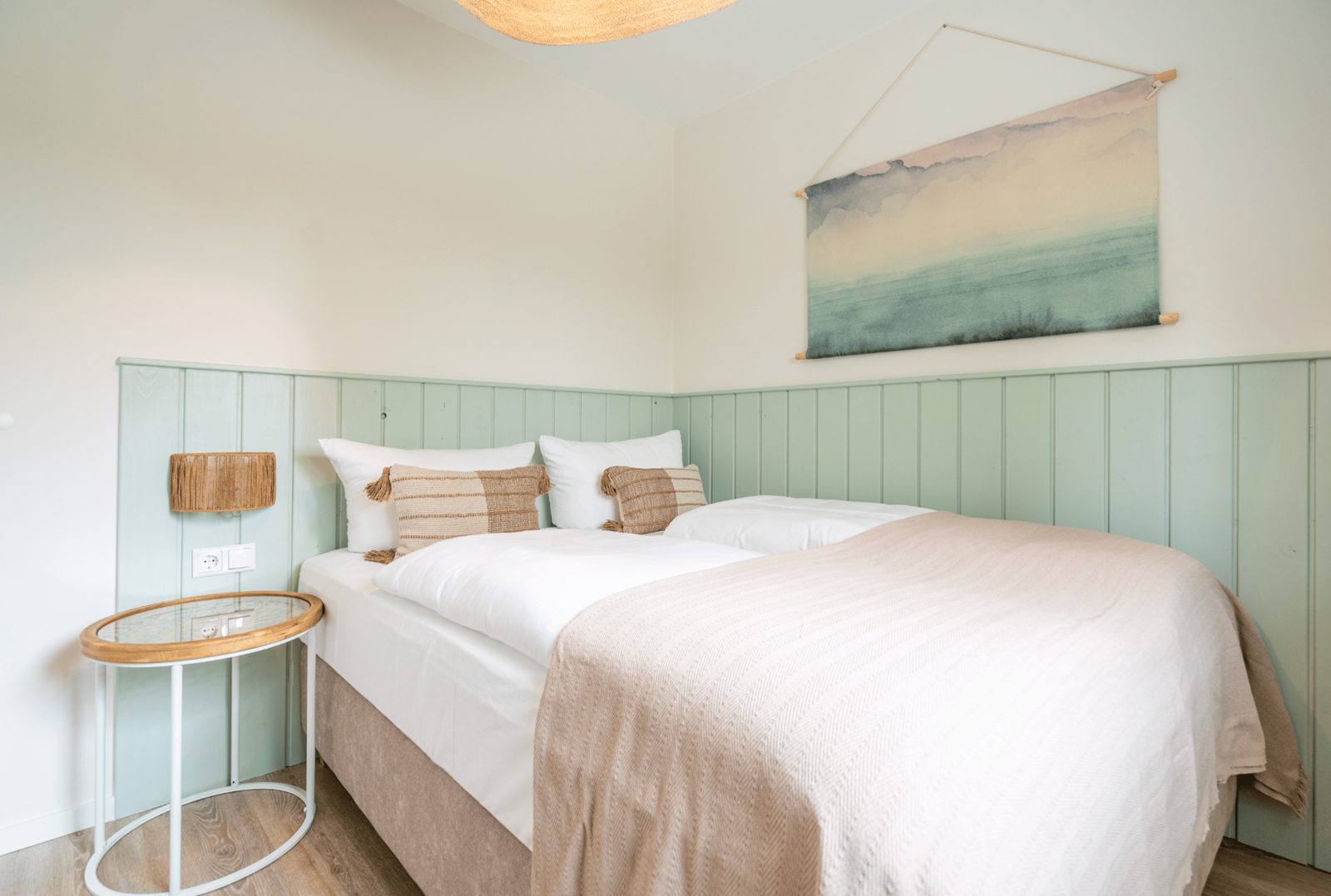 Schlafzimmer 2 1